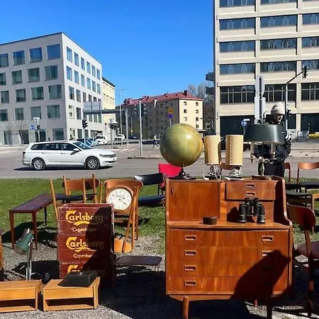 Finnish Design Penthouse In Trendy Neighborhood *